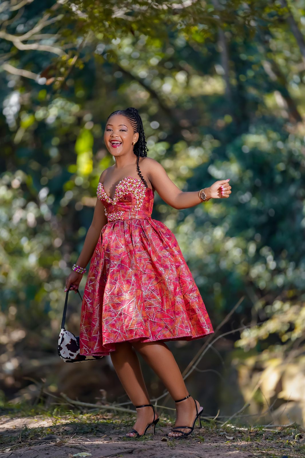 Mmudi the Dress